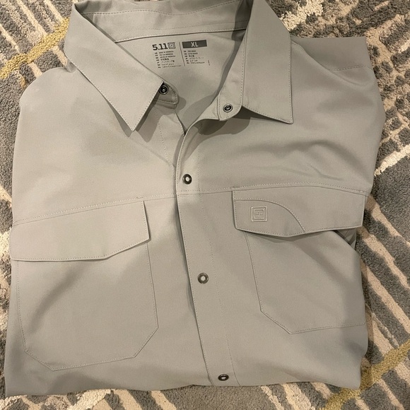 Men’s XL Tactical 5.11 Long sleeve button down - Picture 1 of 3